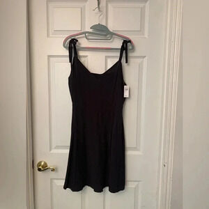 GAP - Black V-Neck Cami Mini Dress size Large